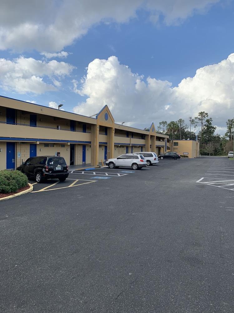 Days Inn By Wyndham Ocala North Exterior photo