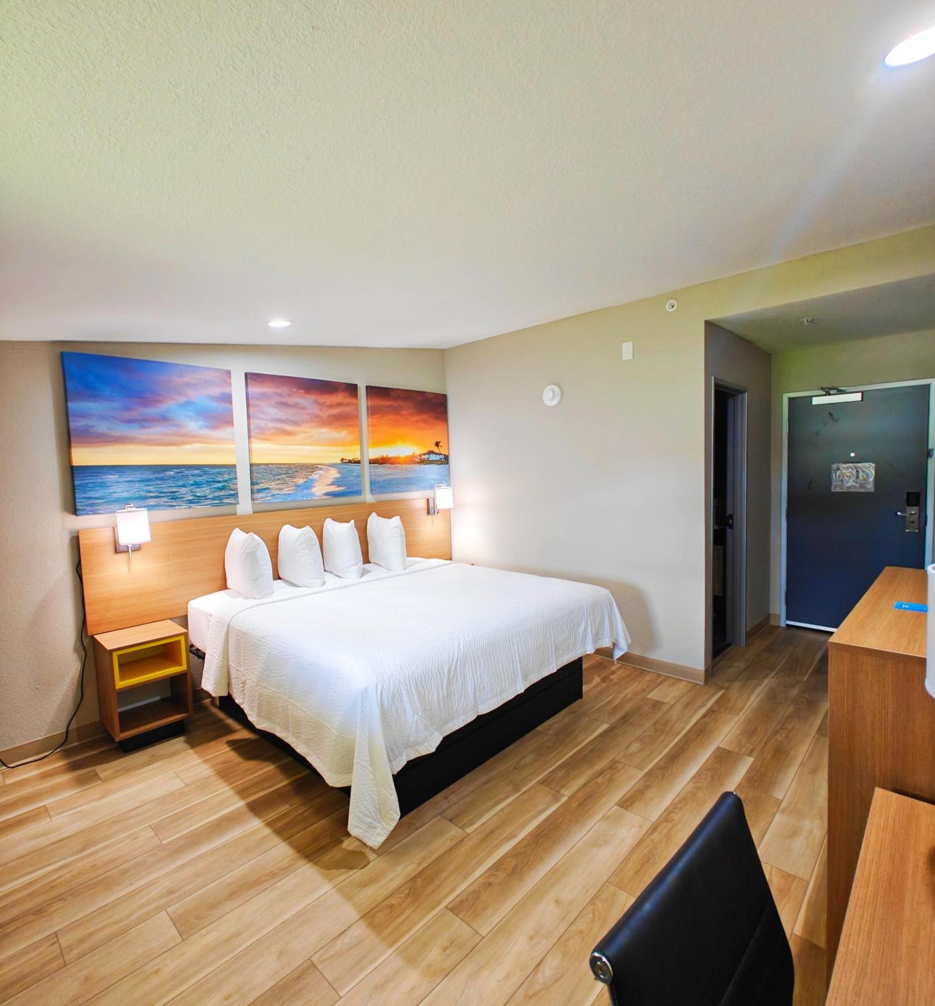 Days Inn By Wyndham Ocala North Exterior photo