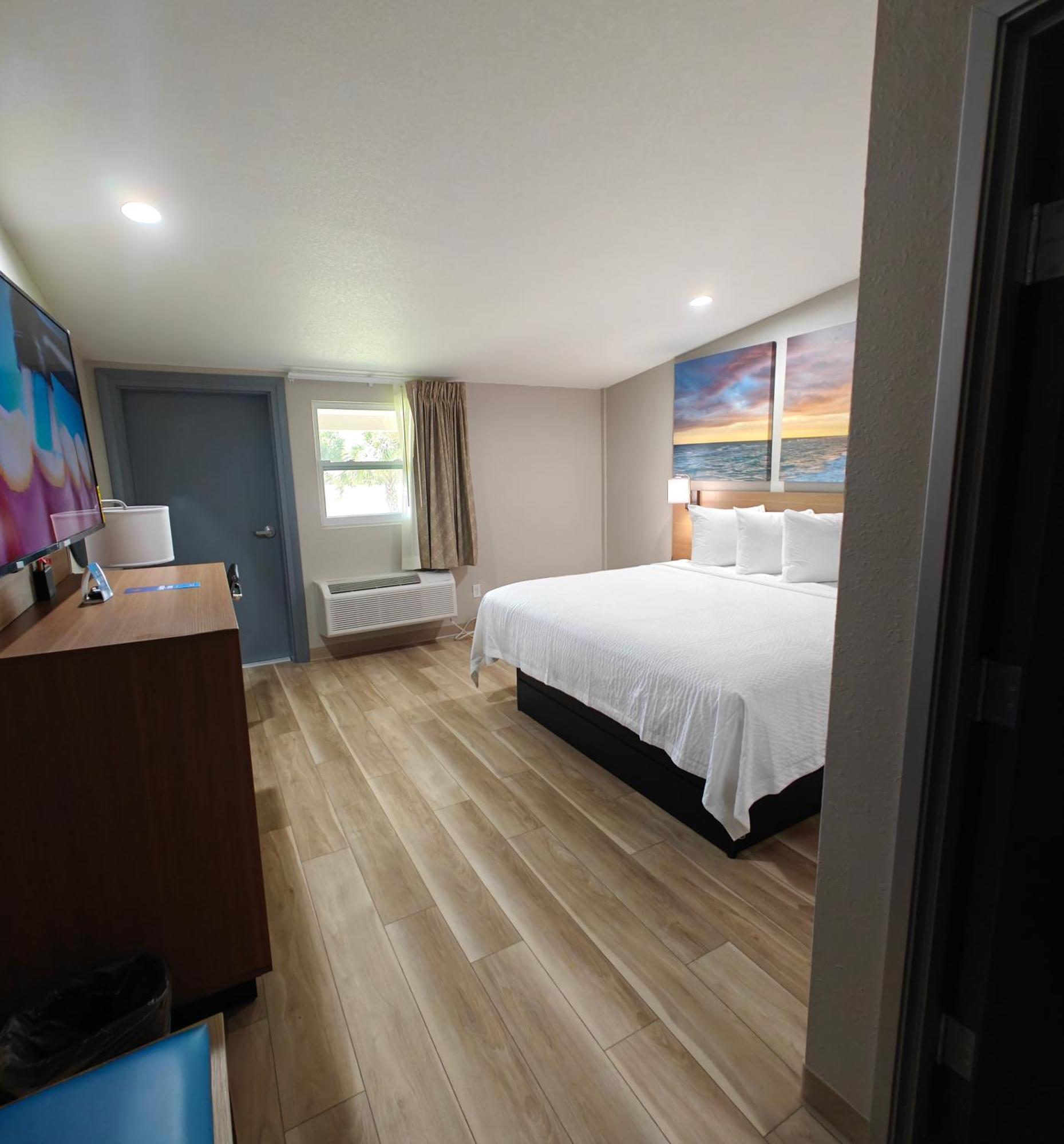 Days Inn By Wyndham Ocala North Room photo
